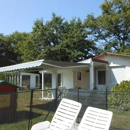 House Les Ecureuils 7 펜션 Theze (Pyrenees-Atlantiques)